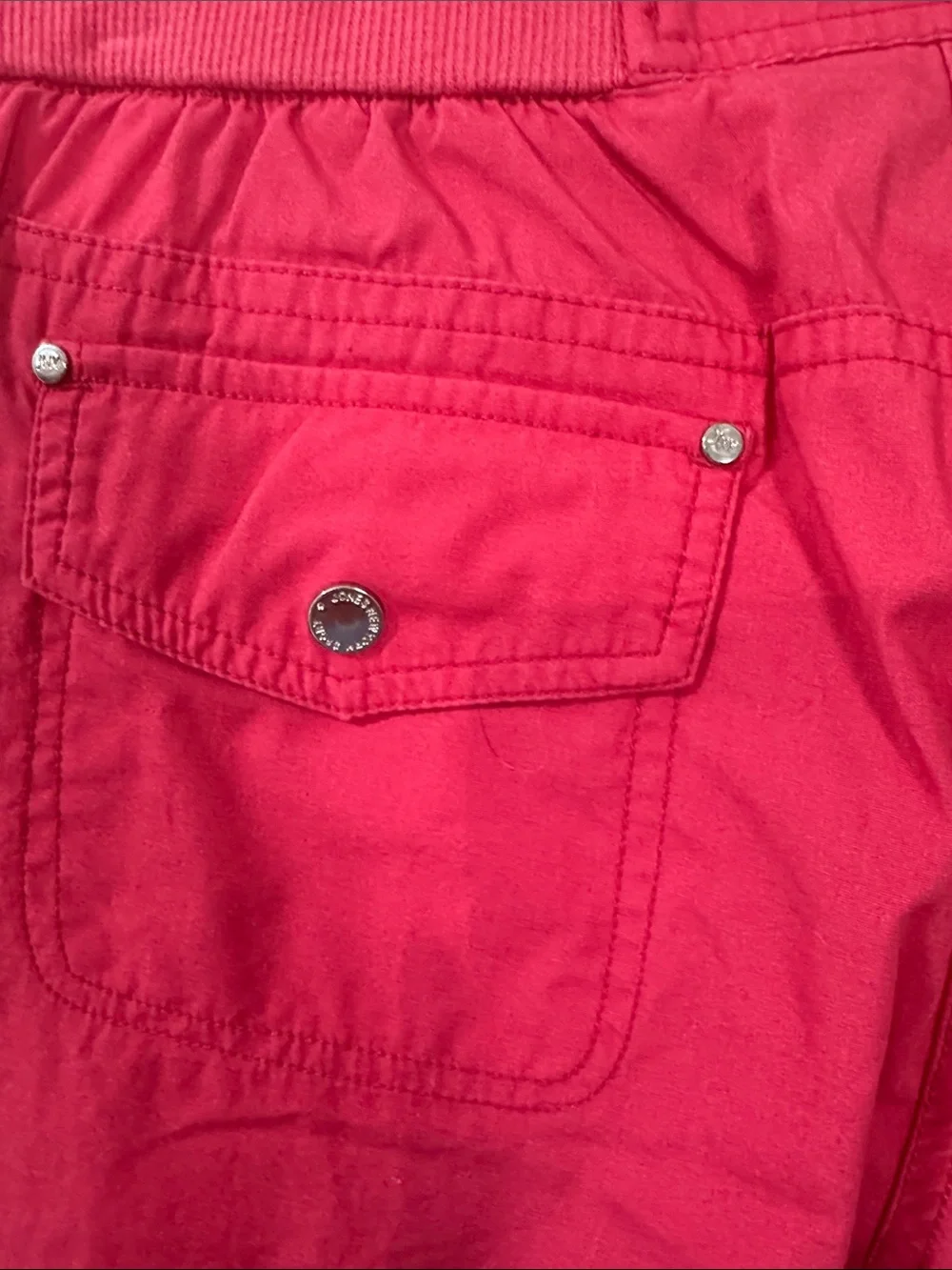 Jones New York Women’s Watermelon Colored Casual Cotton 6-Pocket Shorts - Size 6